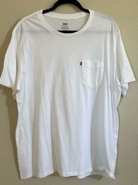Levis Men's XL Short Sleeve White
T-Shirt
